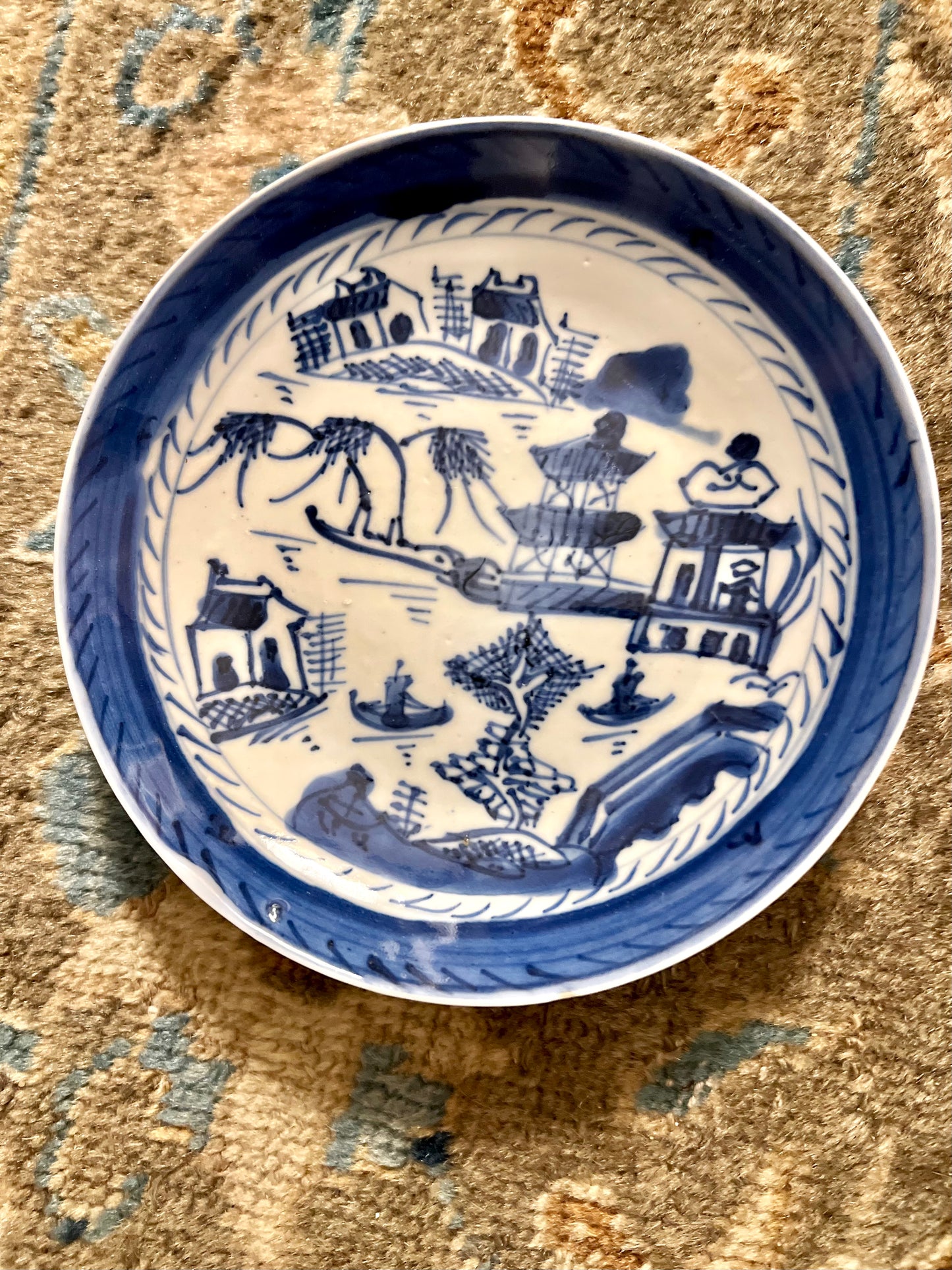 Chinoiserie plate wall